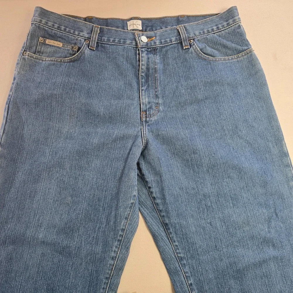 Calvin Klein Jeans Men's 38 x 31 Blue Medium Wash Straight Leg Relaxed Fit